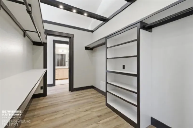 2301 Songbird Ct Cody #23