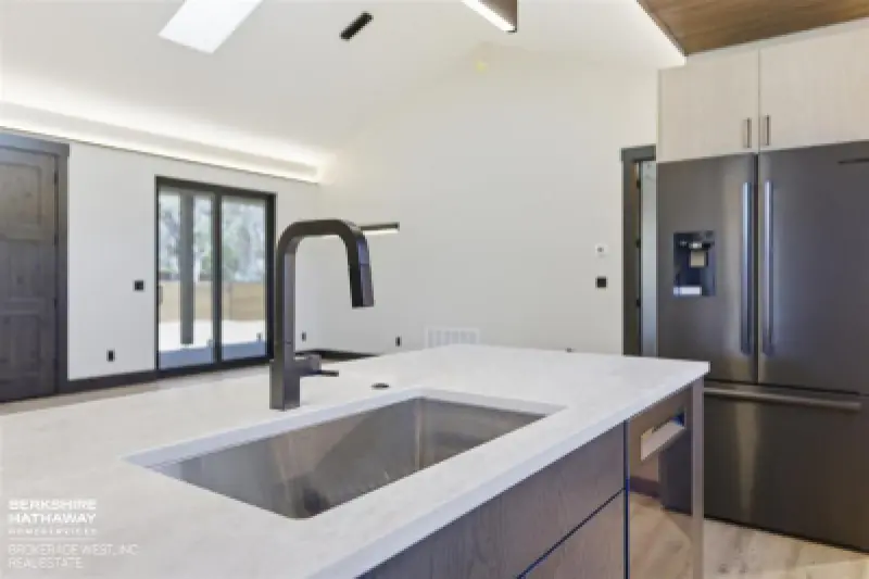 2301 Songbird Ct Cody #8