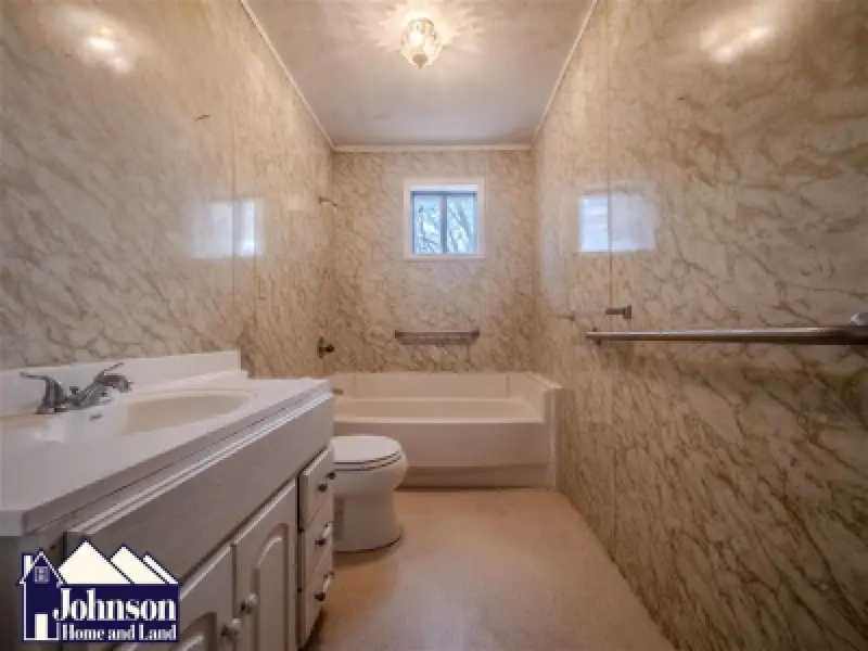 317 Cedar Ave Burlington #15