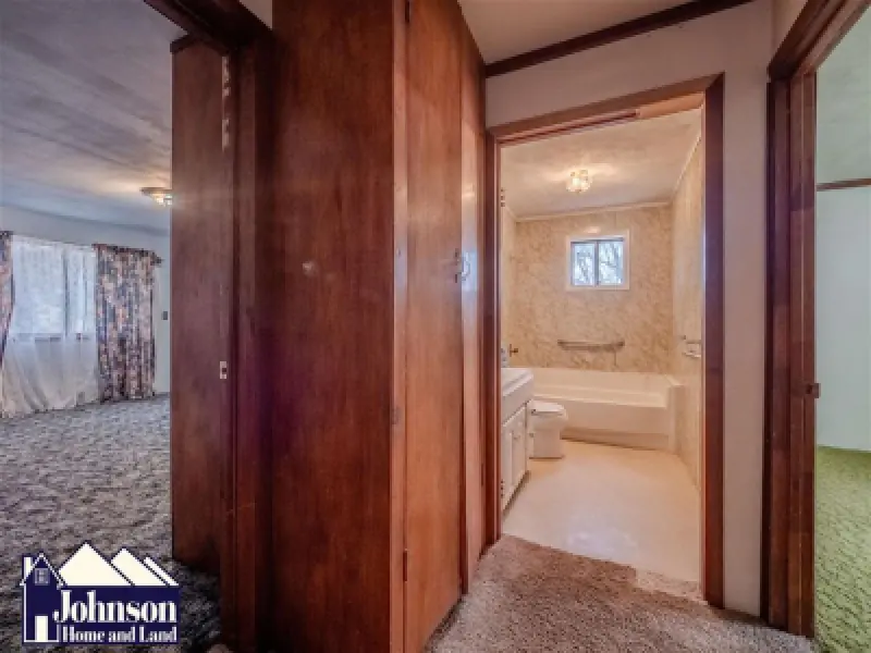 317 Cedar Ave Burlington #16