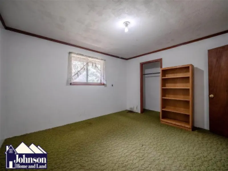 317 Cedar Ave Burlington #18
