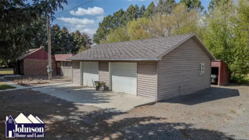 317 Cedar Ave Burlington #36