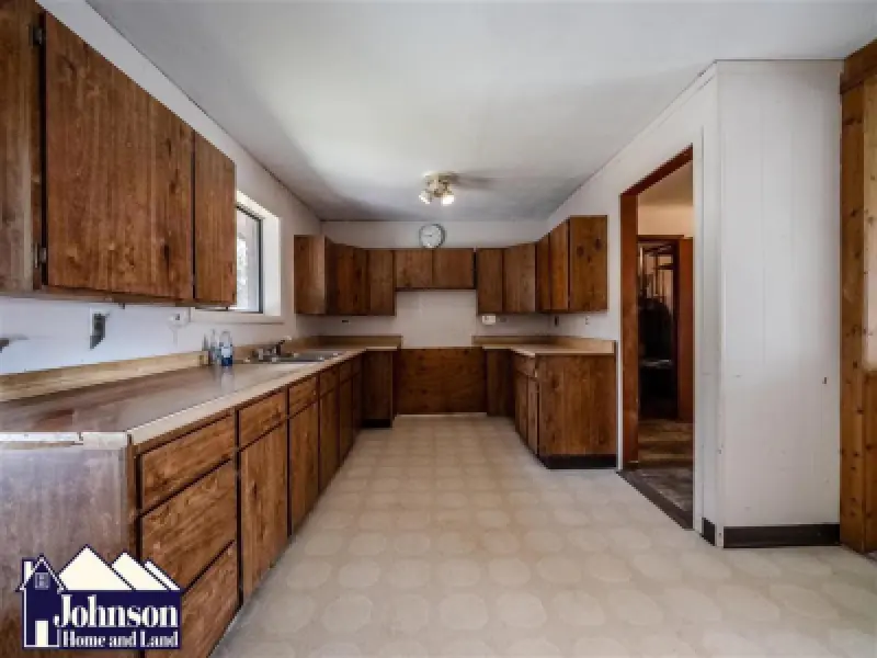 317 Cedar Ave Burlington #4
