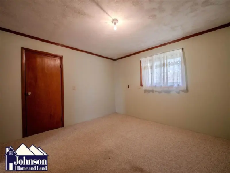 317 Cedar Ave Burlington #8