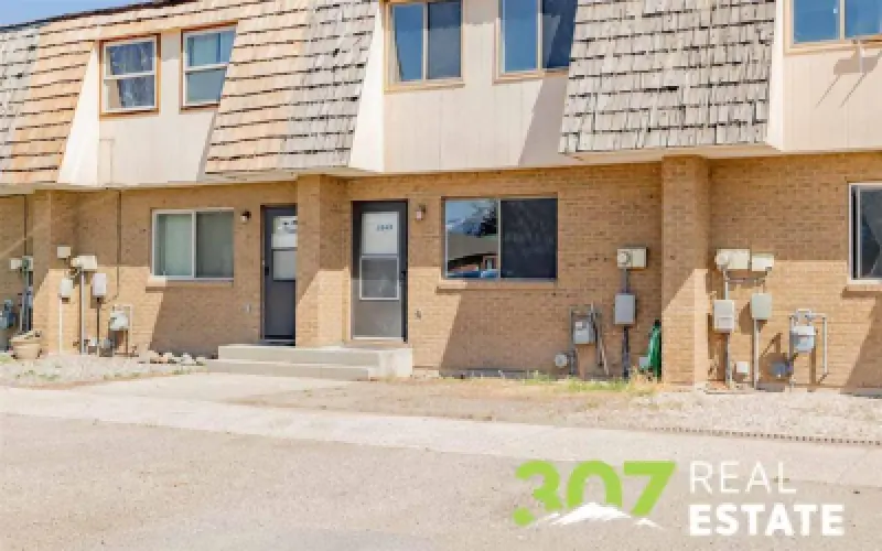 1649 Park Dr Cody #24