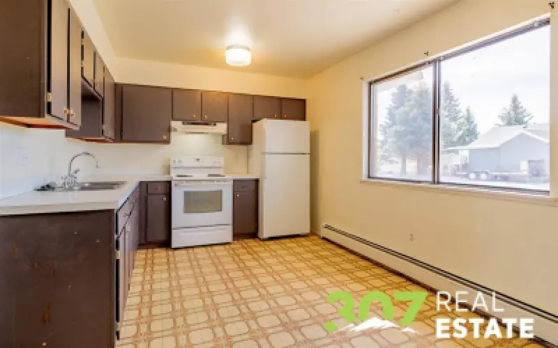 1649 Park Dr Cody #4