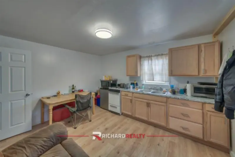 747 Jefferson St Powell #18