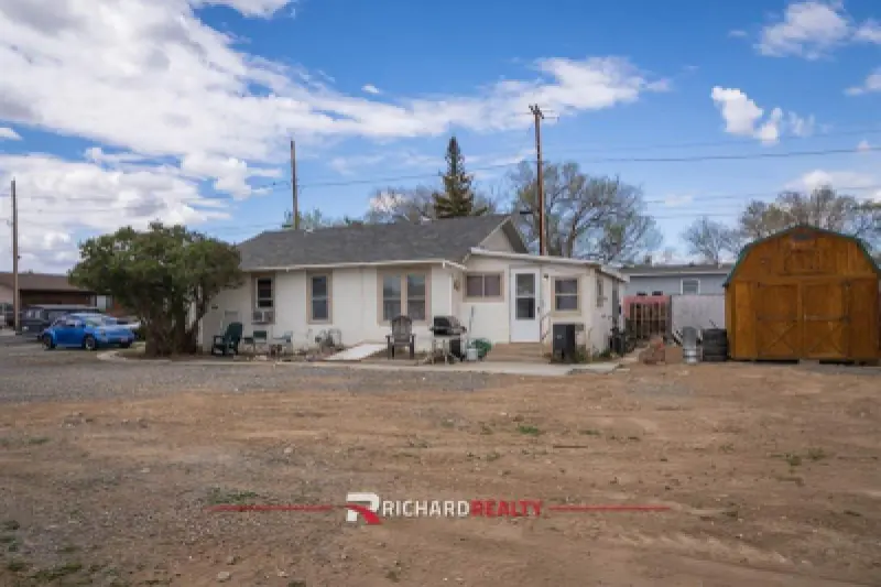 747 Jefferson St Powell #2