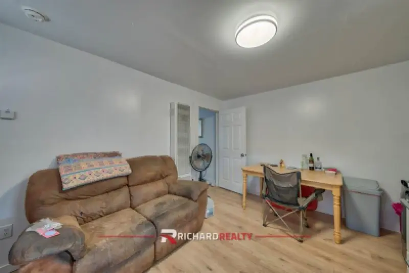 747 Jefferson St Powell #25