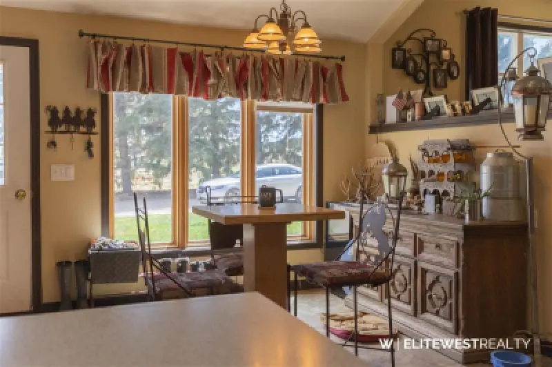 1083 Road 22 Powell #10
