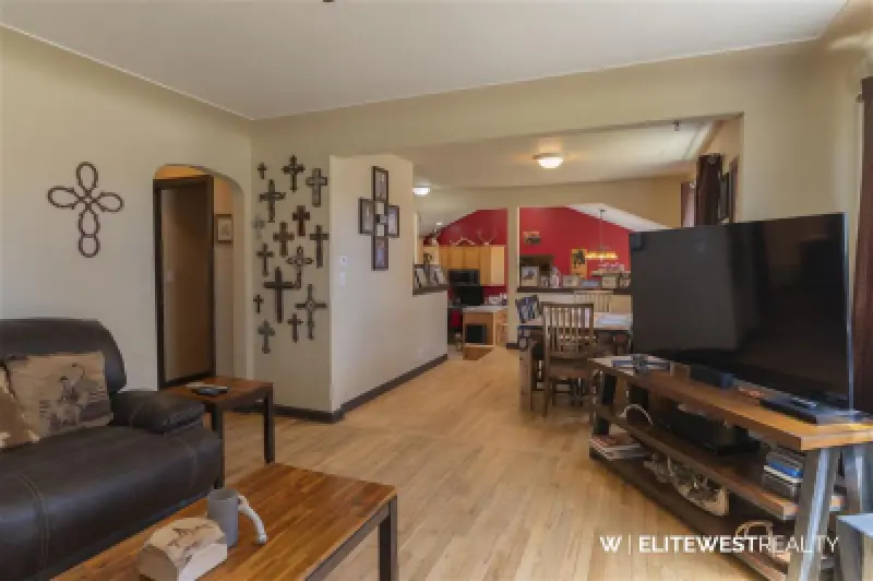 1083 Road 22 Powell #12