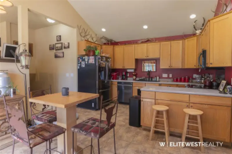 1083 Road 22 Powell #6