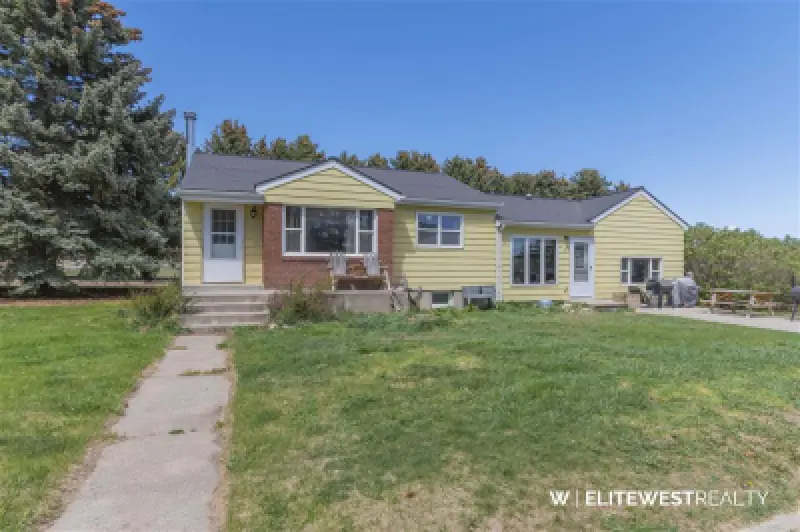1083 Road 22 Powell #68