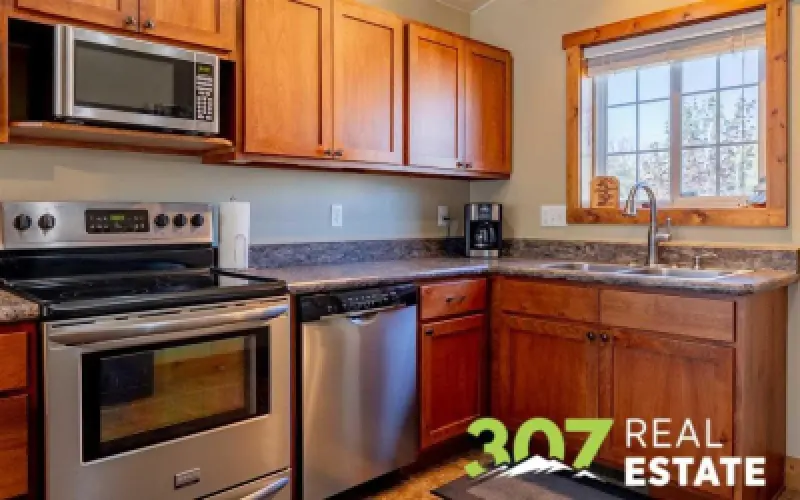 1643 Stella Ct Cody #8