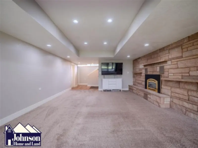 852 Garfield Ave Lovell #26