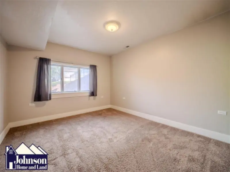 852 Garfield Ave Lovell #32