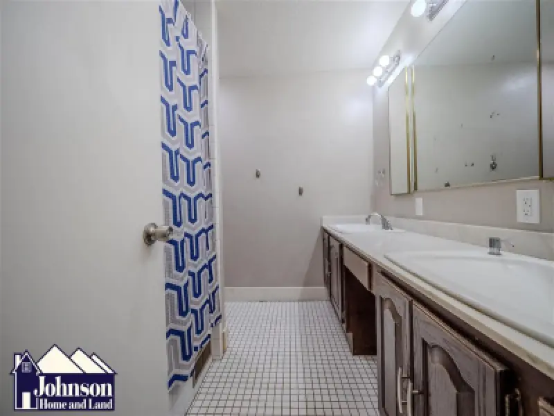 852 Garfield Ave Lovell #36