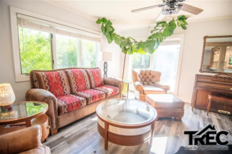 519 Avenue E Powell #5