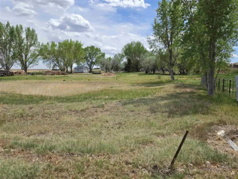 1302 Ten Mile Dr Worland #17