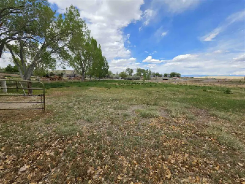 1302 Ten Mile Dr Worland #19