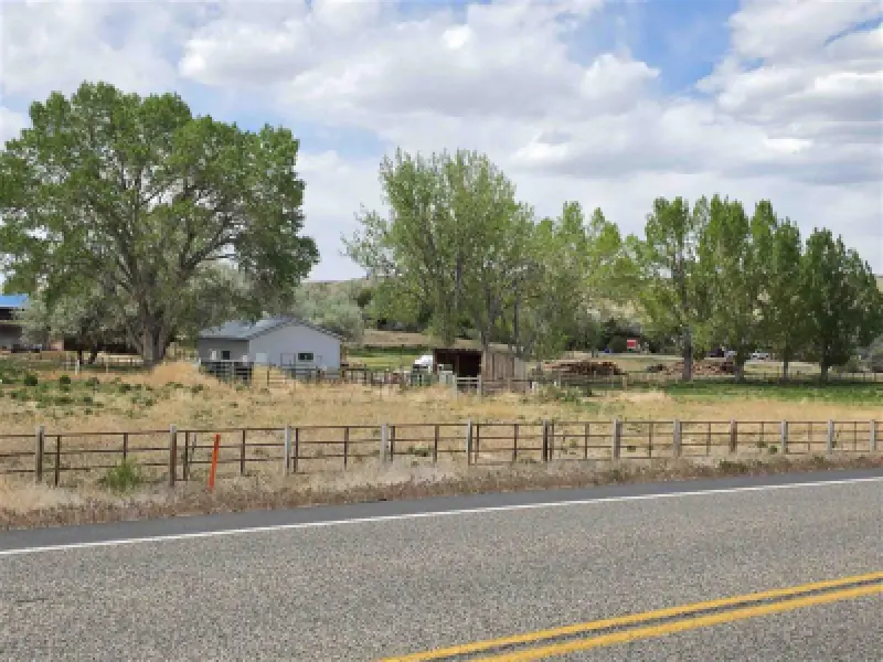 1302 Ten Mile Dr Worland #8