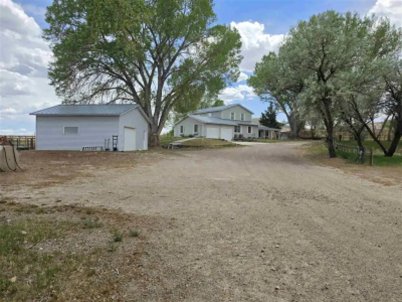 1302 Ten Mile Dr Worland #9