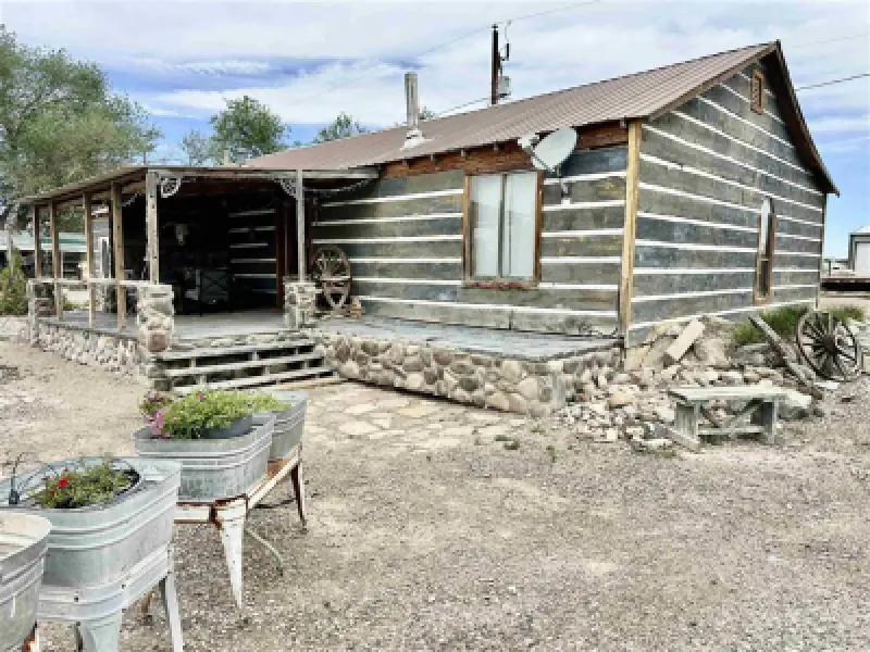 1318 Lane 12 Worland #50