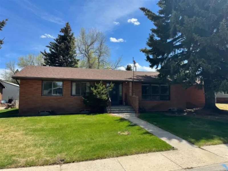1220 Meadow Ln Ave Cody #1