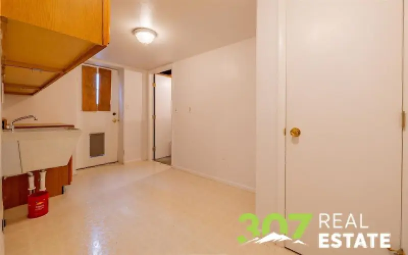 1220 Meadow Ln Ave Cody #29