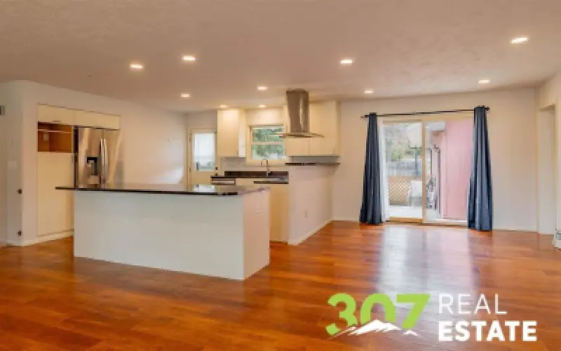 1220 Meadow Ln Ave Cody #4