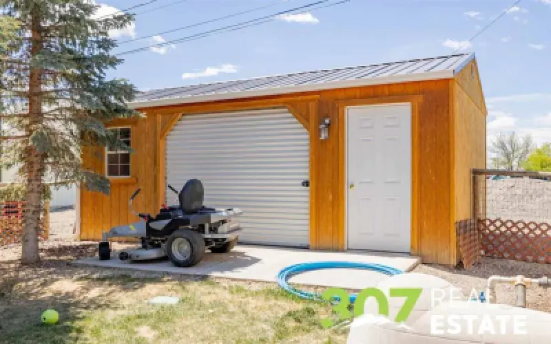 868 E North St Powell #21