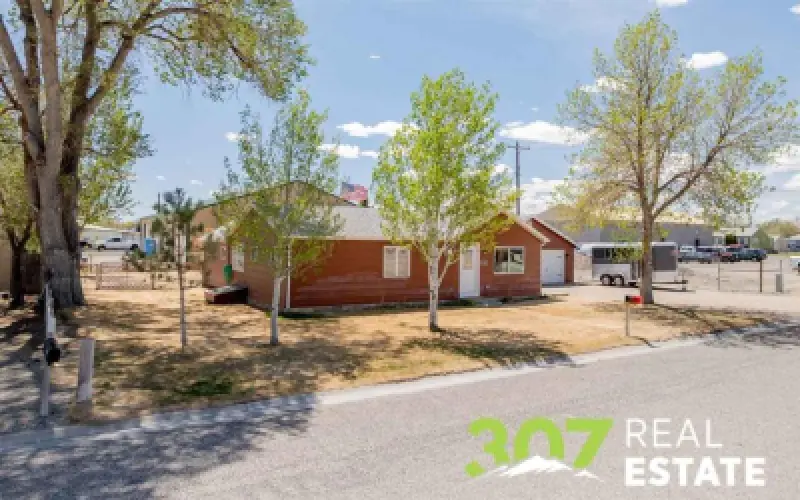 868 E North St Powell #30
