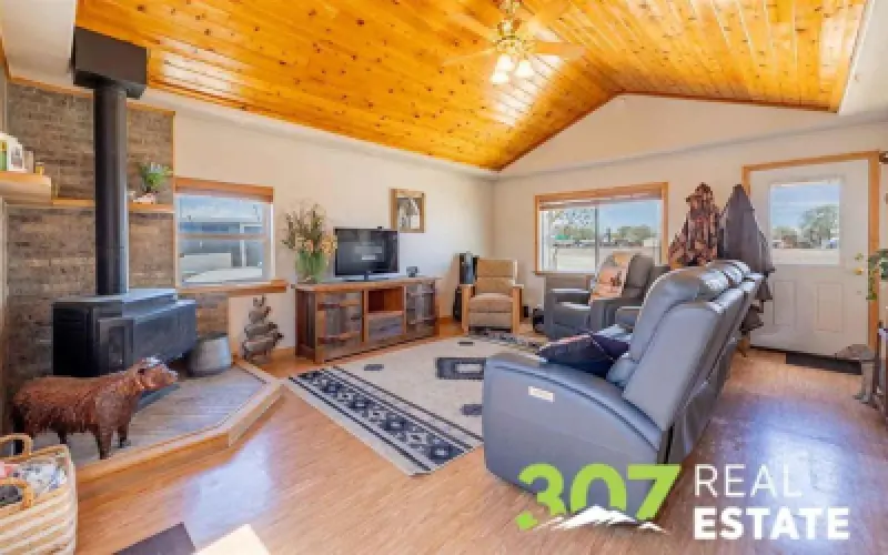 868 E North St Powell #5