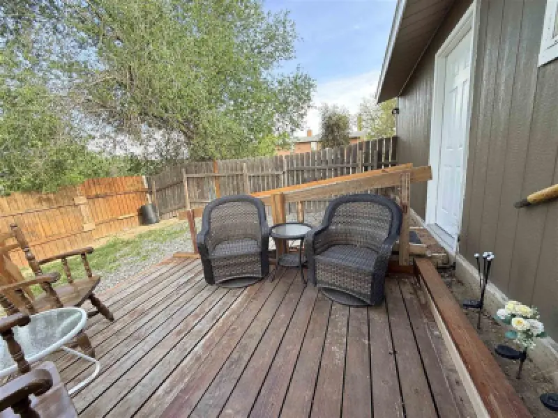 517 10th St Thermopolis #23