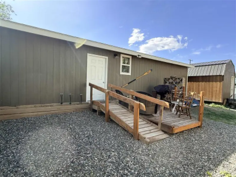517 10th St Thermopolis #25