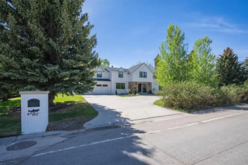 502 Skyline Dr Cody #6