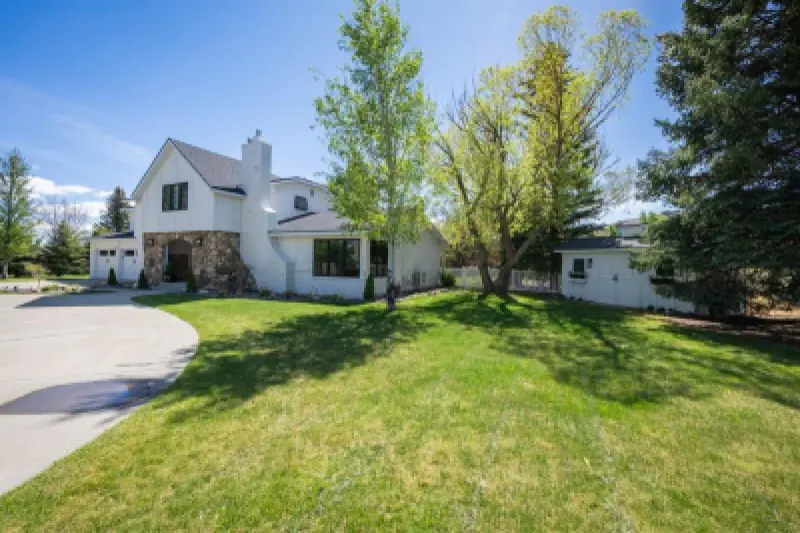 502 Skyline Dr Cody #7