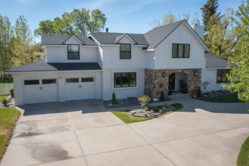 502 Skyline Dr Cody #8