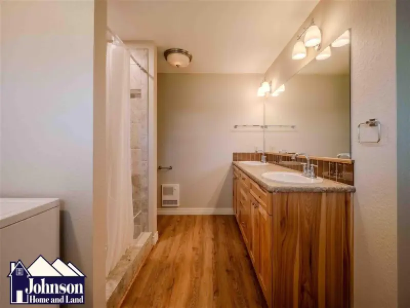 283 3rd St Lovell #17