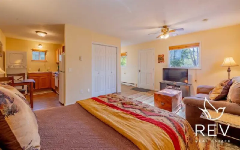 1244 Bleistein Ave Cody #37