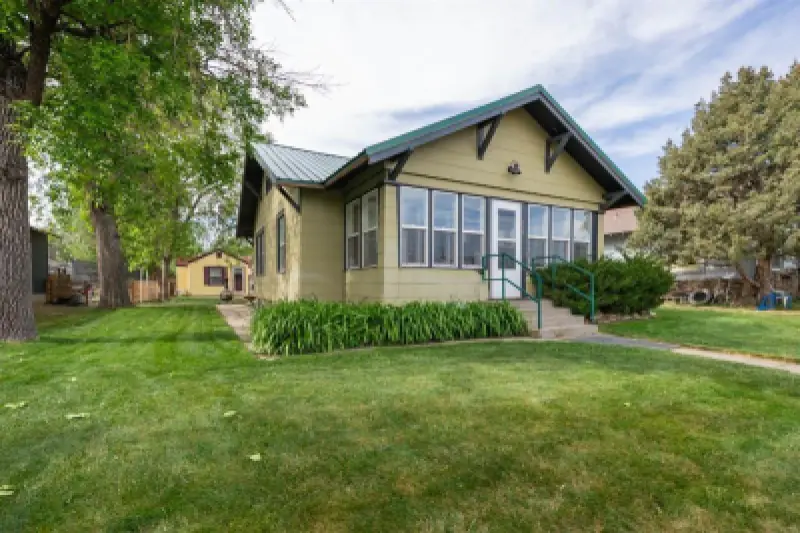 517 2nd Ave S Greybull #2