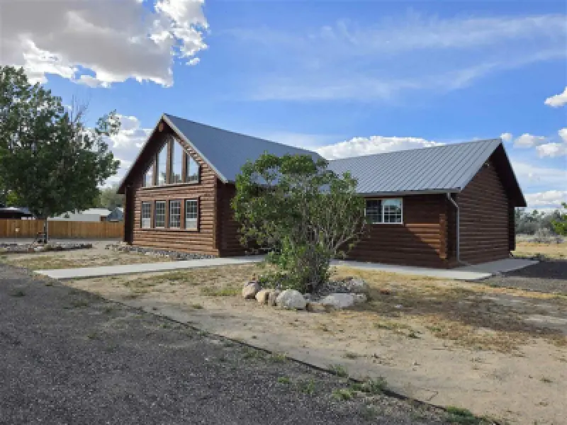 311 Bridge Ave Worland #1