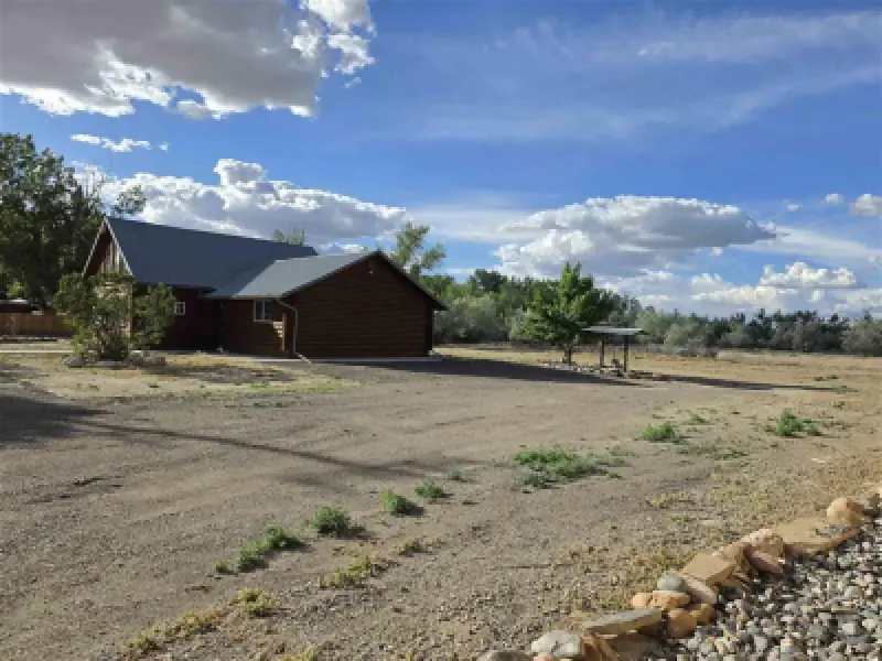 311 Bridge Ave Worland #3