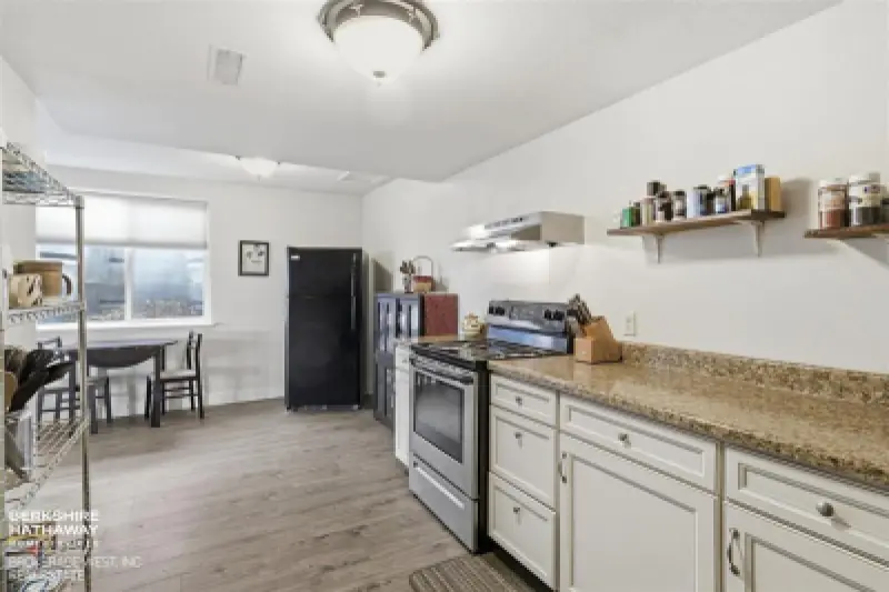 1084 Road 8 Powell #27