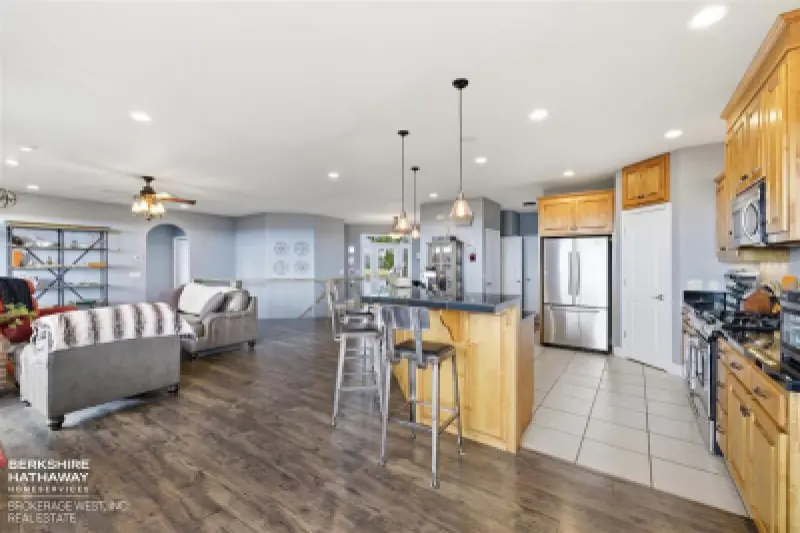 1084 Road 8 Powell #9
