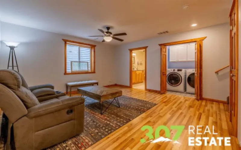 2832 Kent Ave Cody #24