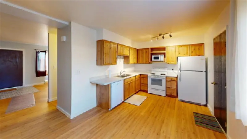 1809 Mountain View Dr Cody #5