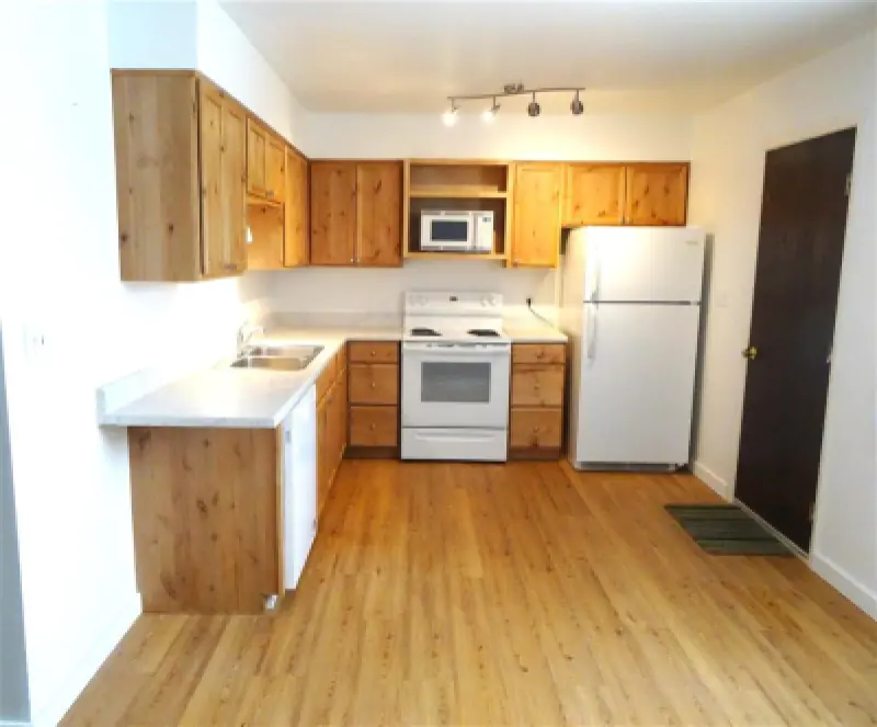 1809 Mountain View Dr Cody #7