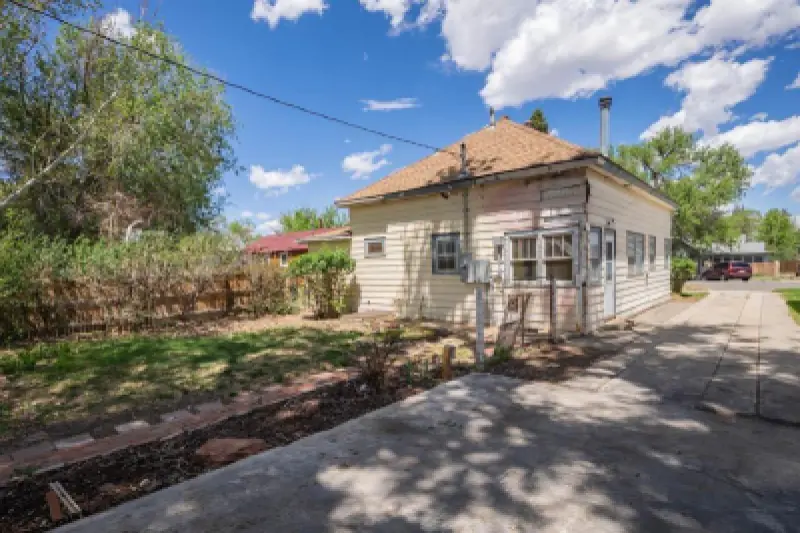 1118 Bleistein Ave Cody #24