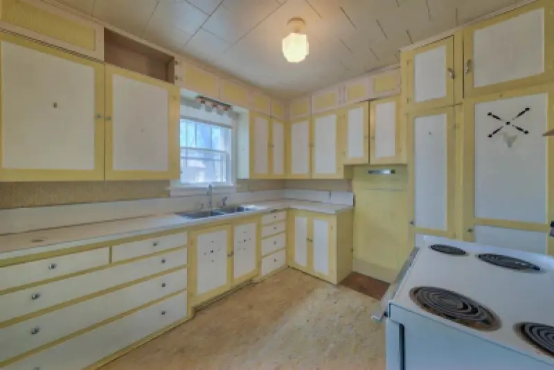 1118 Bleistein Ave Cody #9